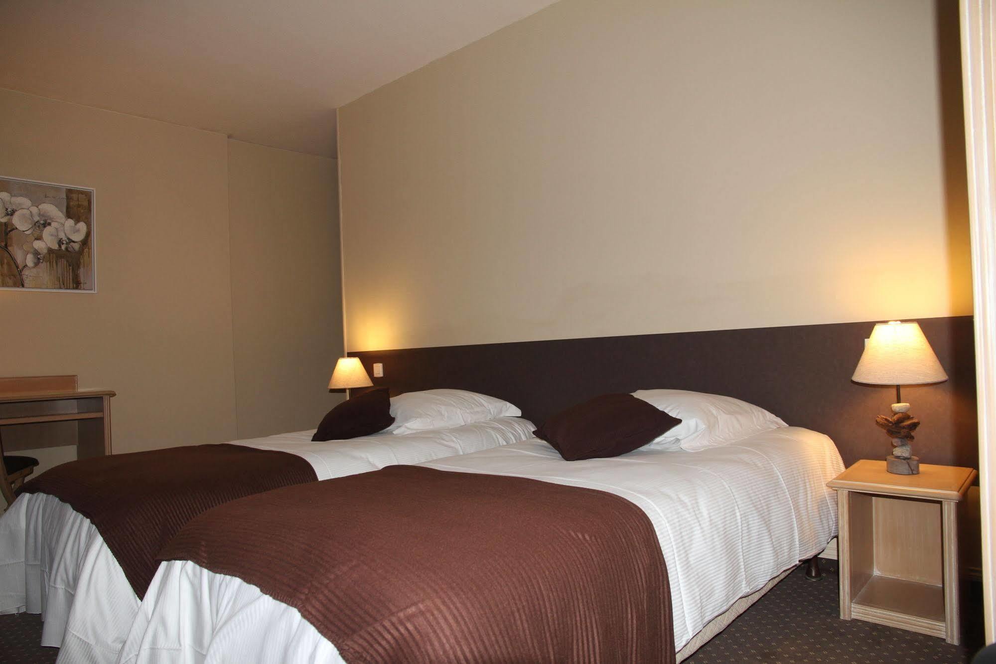 Hotel-Spa-Piscine Le Petit Castel Beuzeville-Honfleur المظهر الخارجي الصورة